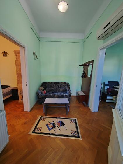 Casă cu 2 camere cu Teren 150 Mp în Moșilor