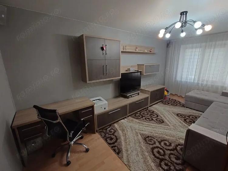 Apartament cu 2 camere decomandat în Dâmbovița