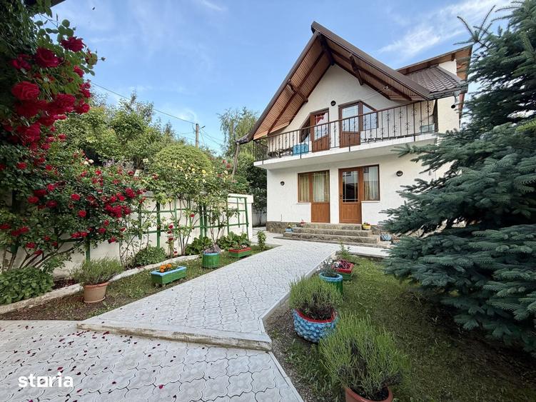 Casă cu 4 camere decomandat cu Teren 920 Mp în Central
