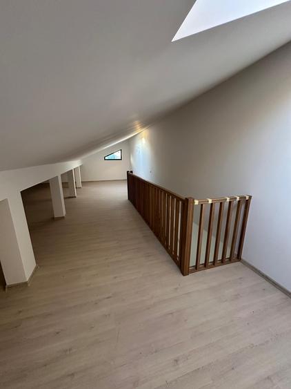 Casă individuală cu 4 camere cu Teren 206 Mp în Odăi