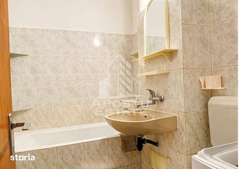Apartament cu 3 camere, mobilat în Podgoria