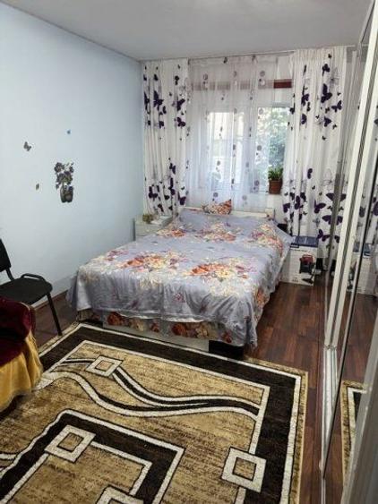 Apartament cu 2 camere decomandat în CET