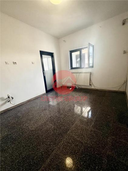 Spațiu comercial, de 40 mp, în Trocadero
