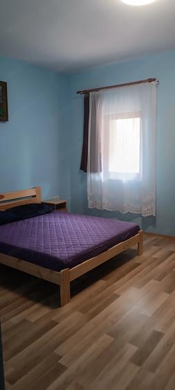 Casă cu 3 camere cu Teren 1800 Mp în Central