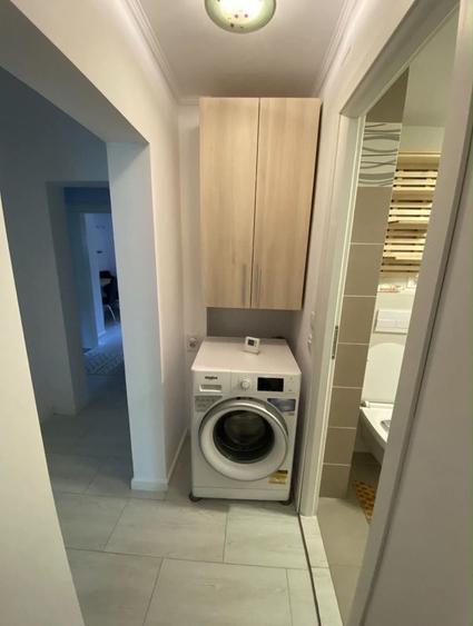 Apartament cu 3 camere decomandat în Traian