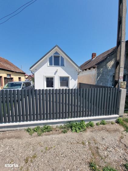 Casă cu 2 camere cu Teren 600 Mp în Câmpulung la Tisa