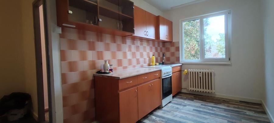 Apartament cu 2 camere semidecomandat, mobilat în Mănăștur