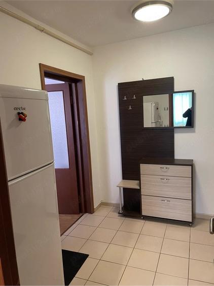 Apartament cu 2 camere semidecomandat în Sud