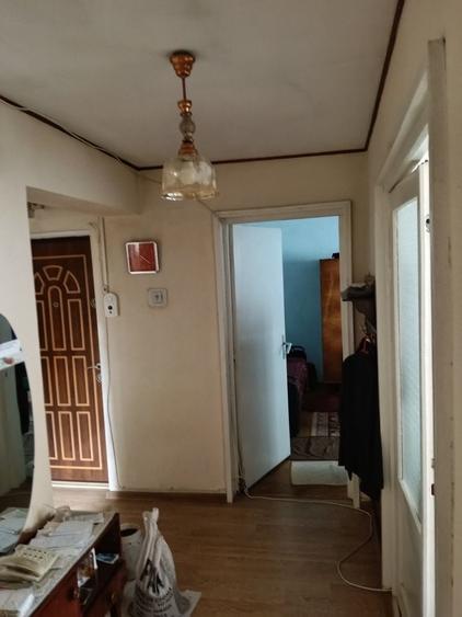 Apartament cu 3 camere decomandat în Humulești