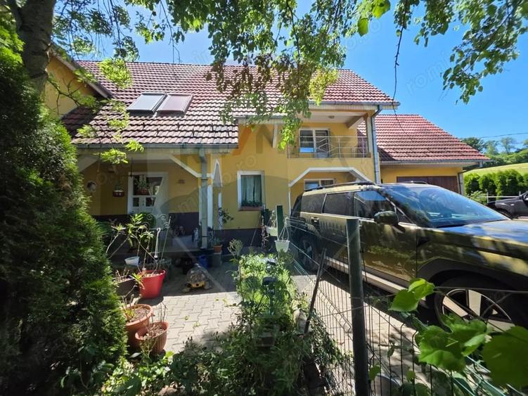 Casă cu 3 camere cu Teren 4534 Mp în Sud