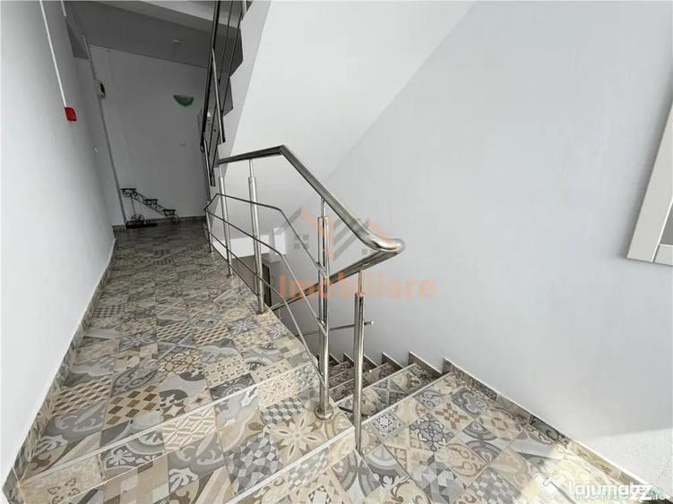Casă cu 20 camere cu Teren 247 Mp în Sânmartin