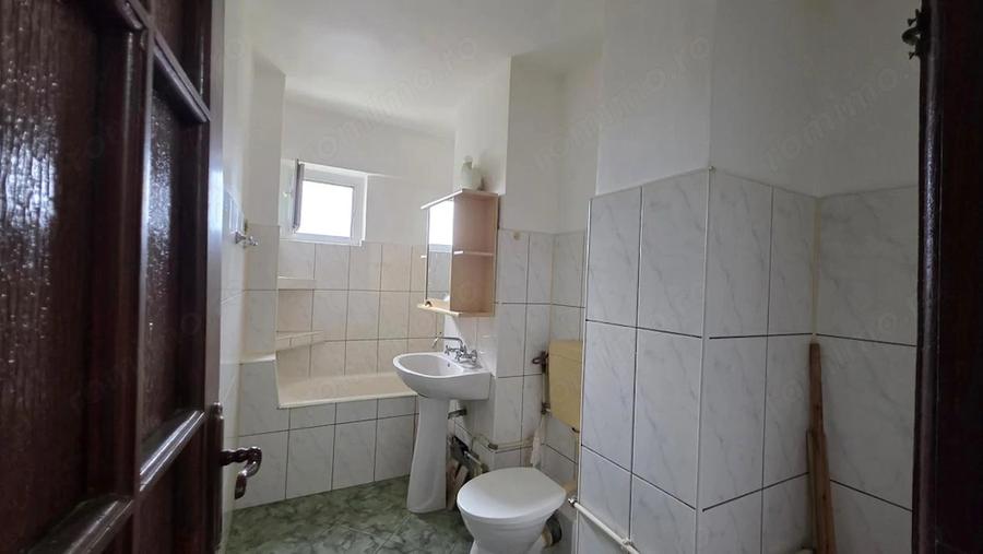 Garsonieră decomandată în Soarelui