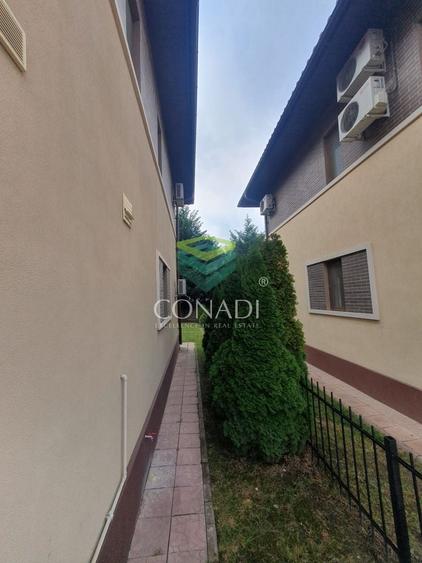 Casă individuală cu 5 camere cu Canalizare în Nord-Vest