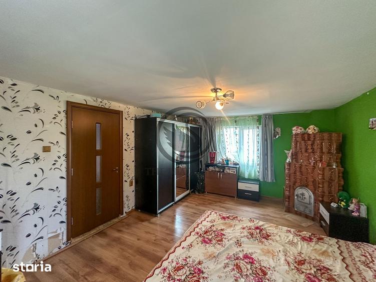 Casă cu 5 camere cu Teren 984 Mp în Blejoi