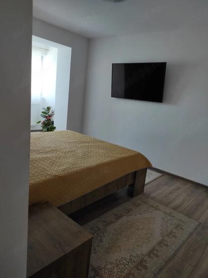 Apartament cu 2 camere decomandat, mobilat în Central
