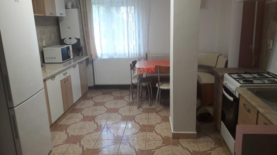 Apartament cu 2 camere decomandat în Carpați 2
