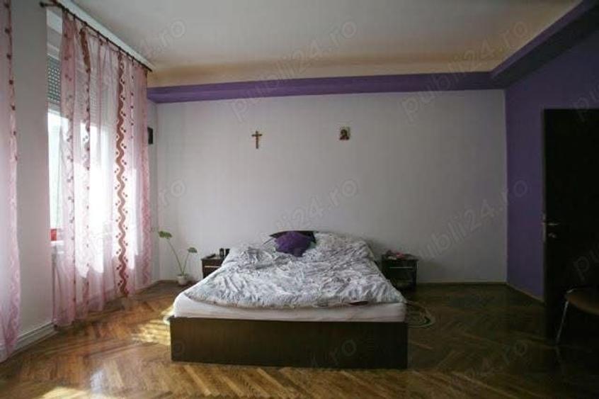 Apartament cu 5 camere decomandat în Elisabetin