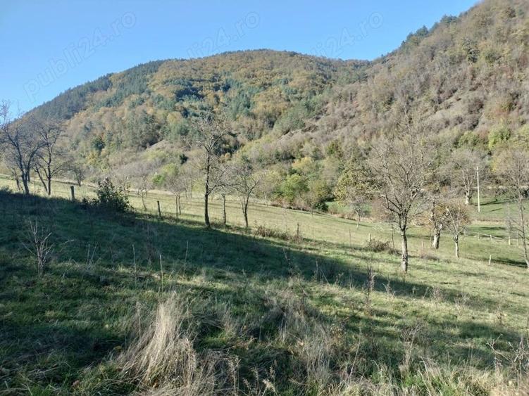 Teren de 2286 mp, în Vața de Sus