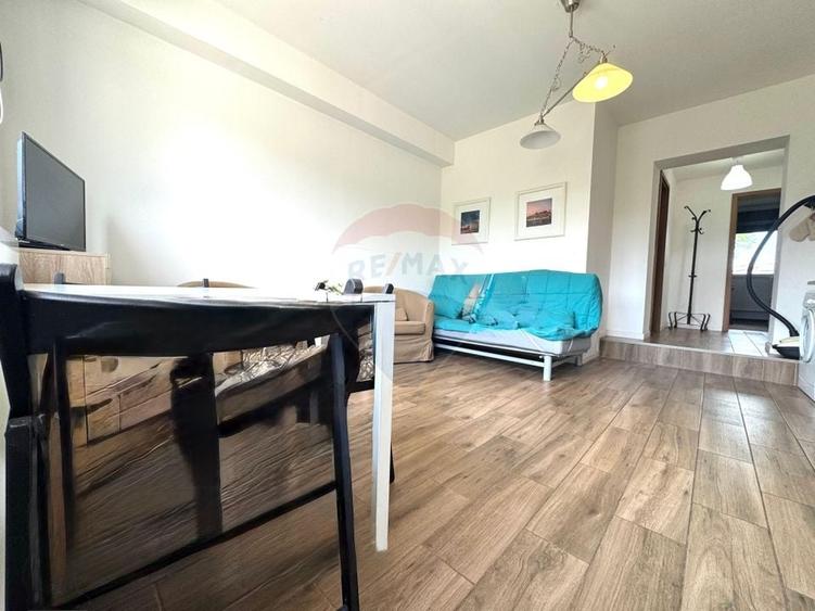 Apartament cu 2 camere decomandat, mobilat în Central