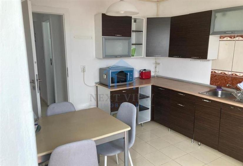Apartament cu 2 camere decomandat în Zorilor
