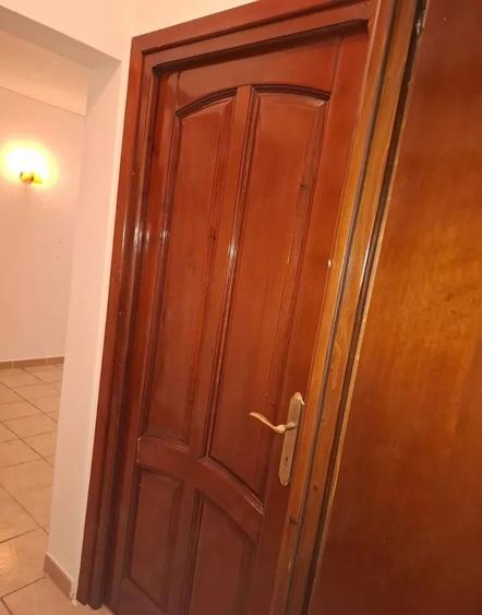 Apartament cu 4 camere semidecomandat, mobilat în Triaj