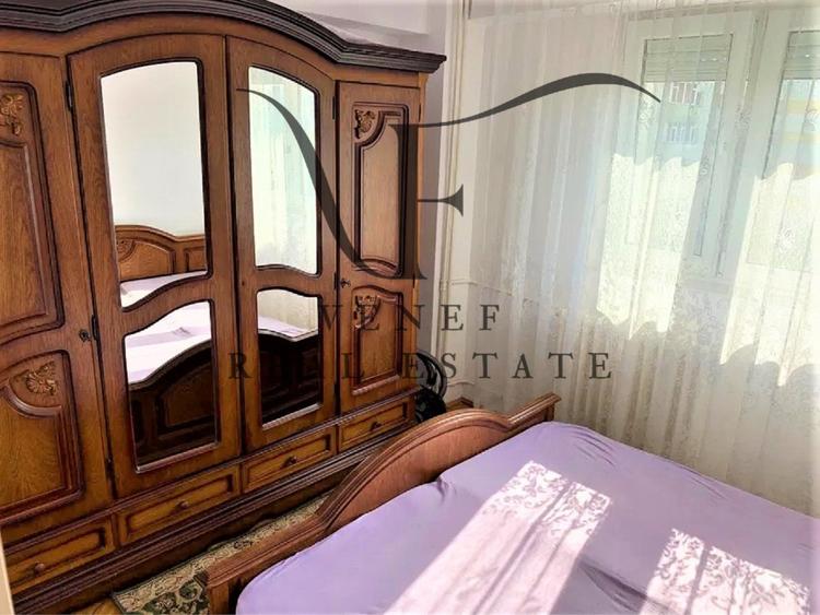 Apartament cu 4 camere semidecomandat în Pantelimon