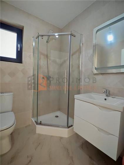 Casă individuală cu 4 camere cu Canalizare în Mărăcineni