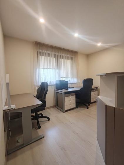 Casă individuală cu 4 camere cu Canalizare în Exterior Vest