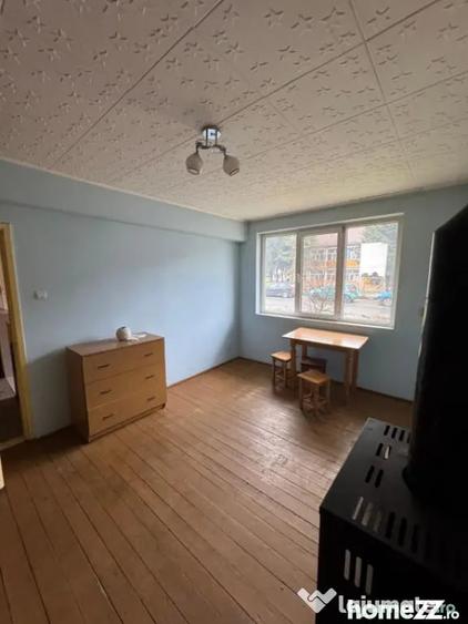 Apartament cu 2 camere semidecomandat în Ferneziu