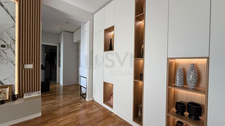 Apartament cu 3 camere decomandat, mobilat în P-ta Presei Libere