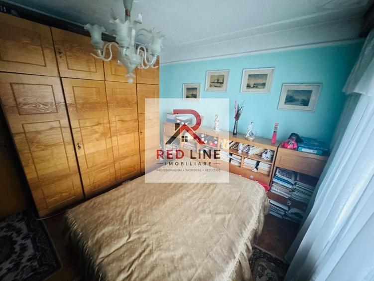 Apartament cu 3 camere decomandat în Aluniș