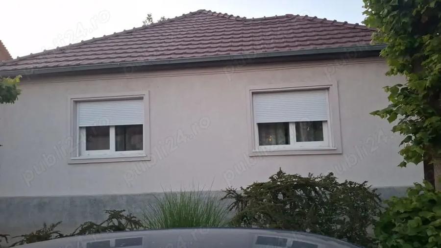 Casă cu 3 camere cu Teren 1100 Mp în Curtici