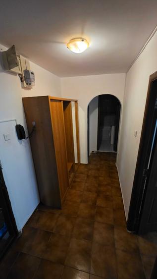 Apartament cu 2 camere decomandat în Ciorogârla