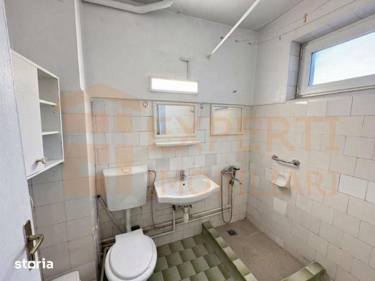 Apartament cu 2 camere semidecomandat în Far