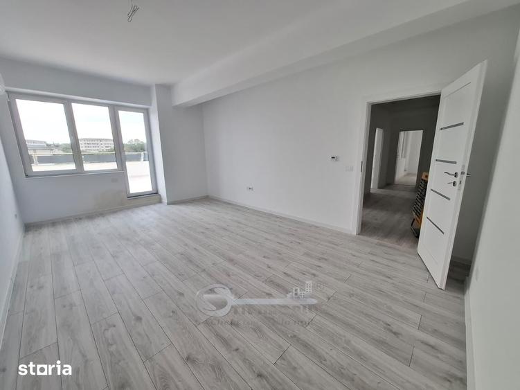 Apartament cu 3 camere decomandat în Galata