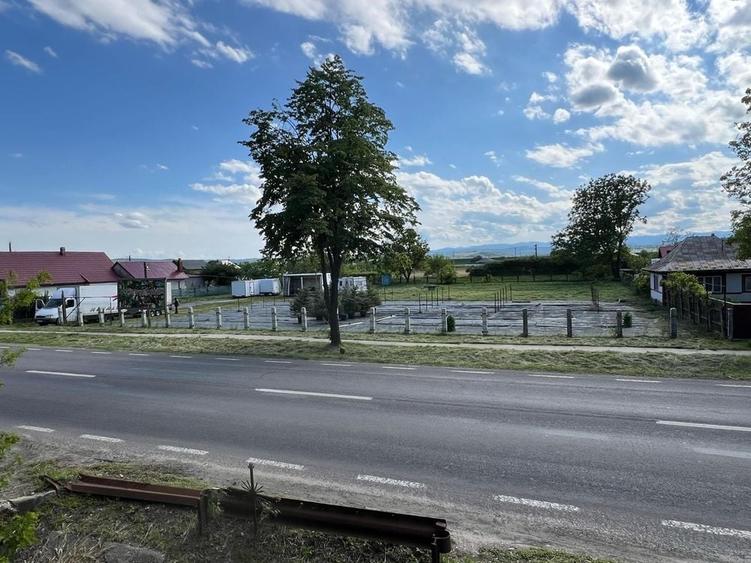 Teren de 3000 mp, în Buhuși