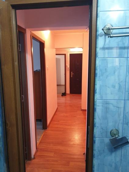 Apartament cu 3 camere decomandat în Țiglina 3