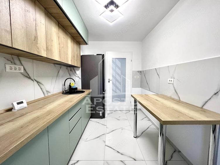 Apartament cu 3 camere decomandat în Girocului