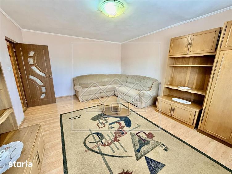 Apartament 3 camere de inchiriat, 2 balcoane, Zona Terezian - 2