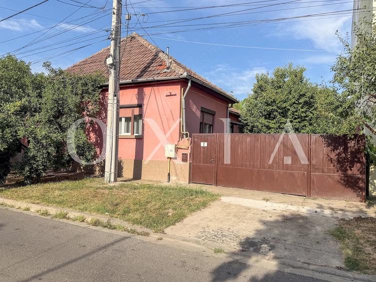 Casă cu 3 camere cu Teren 746 Mp în Mircea cel Bătrân