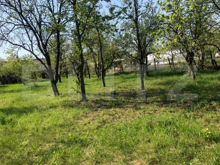 Casă individuală cu 4 camere cu Garaj în Lazuri