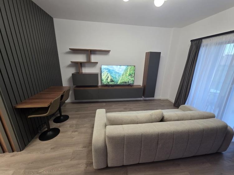 Apartament cu 2 camere decomandat, mobilat în Aviației