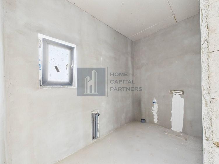 Casă individuală cu 4 camere cu Canalizare în Tunari