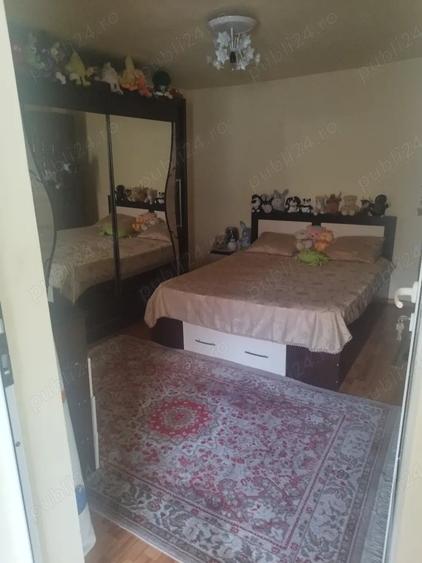 Casă cu 3 camere cu Teren 2500 Mp în Central