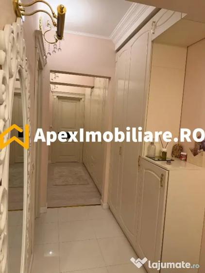 Apartament cu 3 camere decomandat în Lujerului