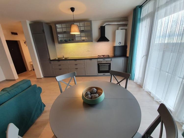 Apartament cu 2 camere decomandat în Spitalul Județean