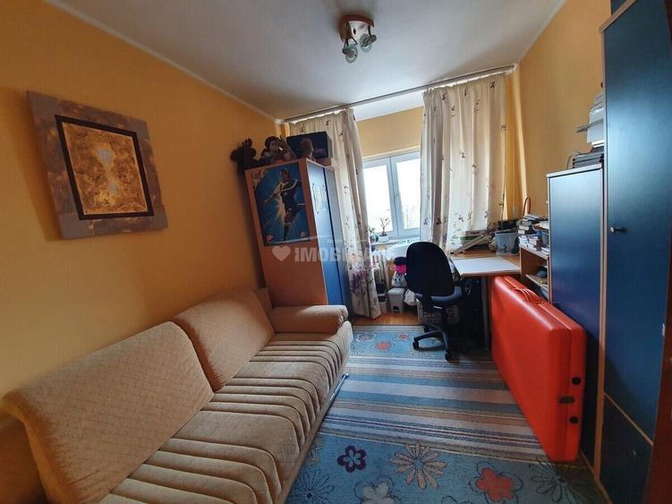 Apartament cu 2 camere semidecomandat, mobilat în Beller