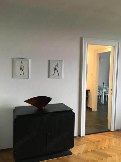Apartament cu 6 camere decomandat în Central