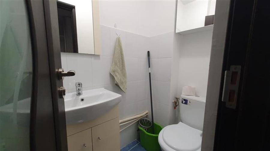 Apartament cu 3 camere decomandat în Burdujeni