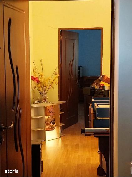 Casă cu 3 camere cu Teren 1200 Mp în Calopăr
